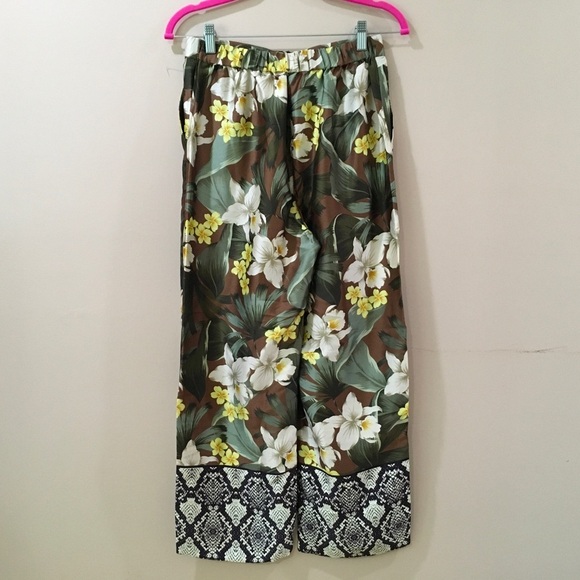 MNG Mango Printed straight leg pants Trouser Satin effect size small new - Picture 6 of 9